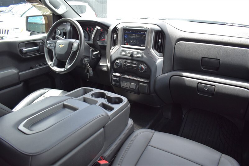 Used 2020 Chevrolet Silverado 1500 W/T w/ WT Value Package AWD/4WD image 12