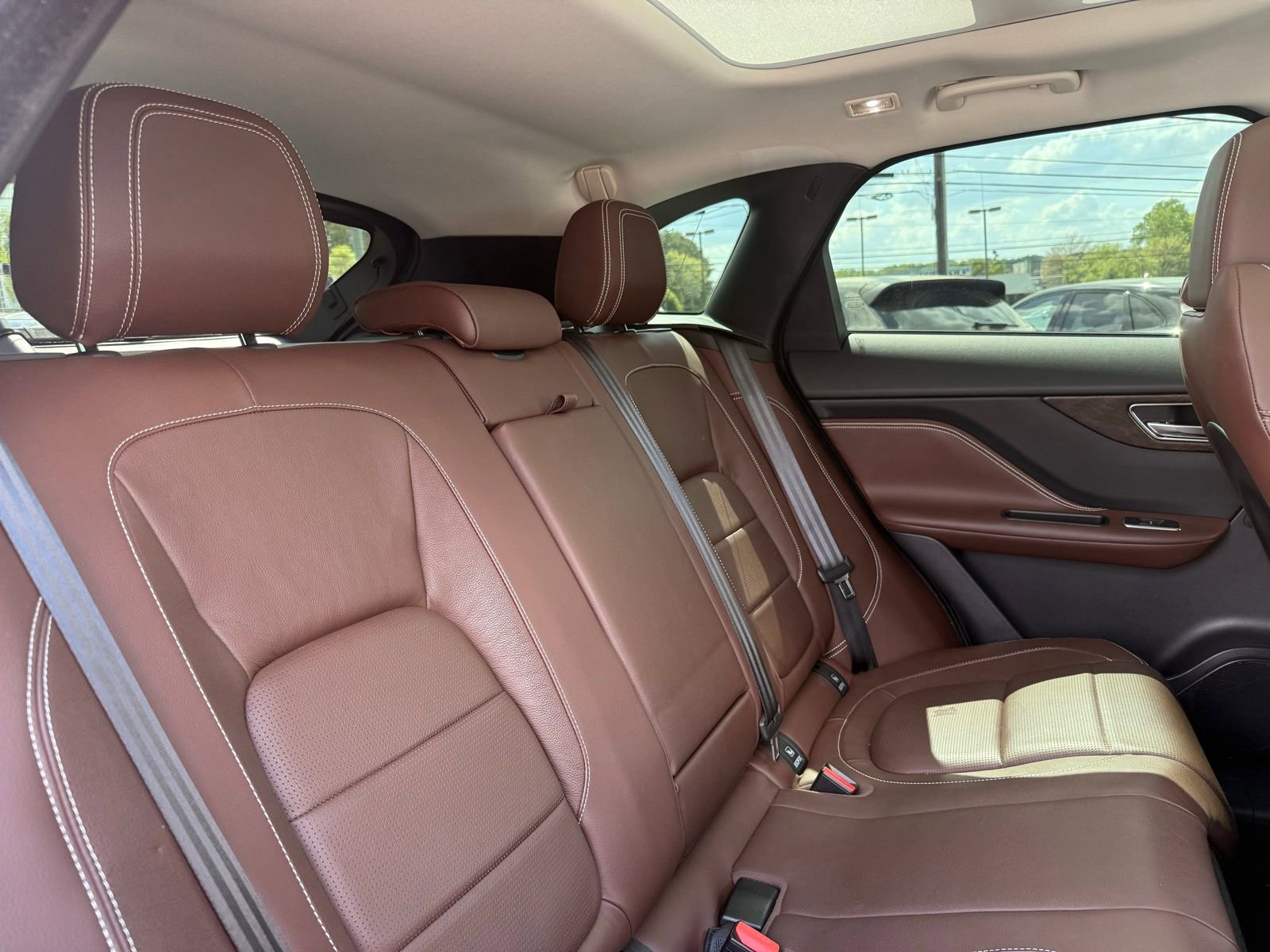 Used 2017 Jaguar F-PACE S image 34