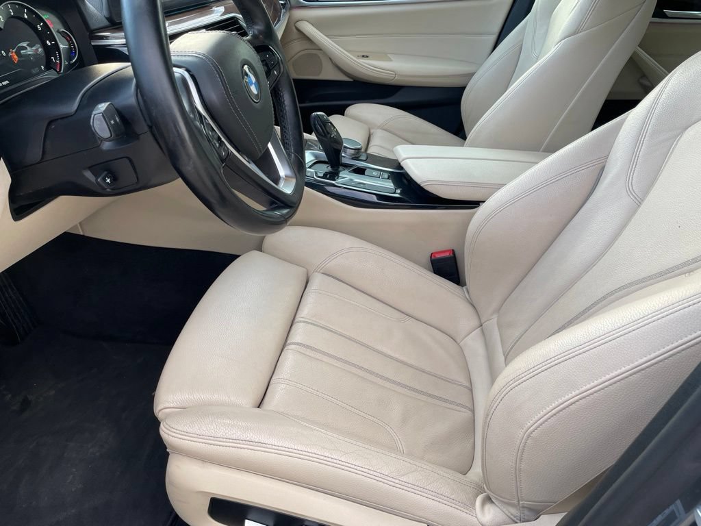Used 2018 BMW 540i RWD image 9
