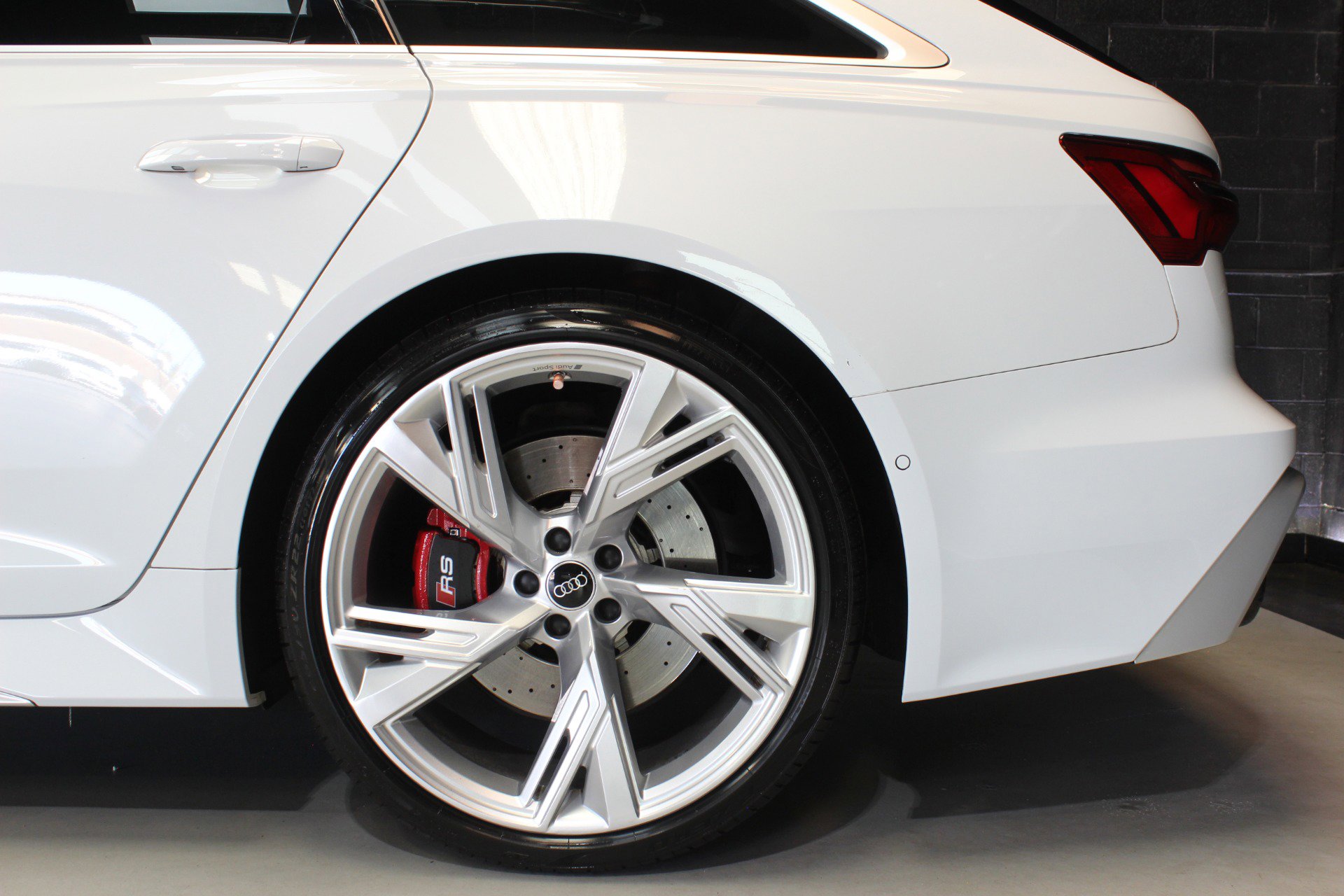 Used 2023 Audi RS 6 image 5