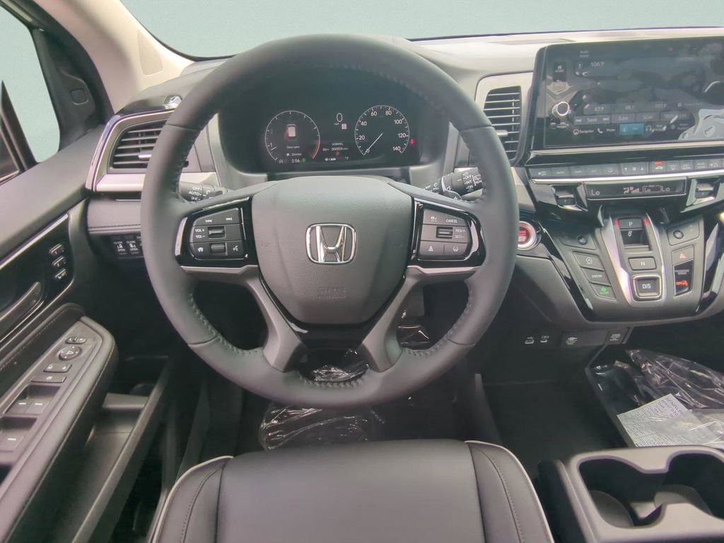New 2026 Honda Odyssey Touring image 18