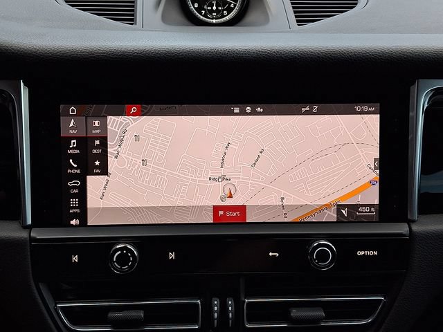 Certified 2024 Porsche Macan S AWD/4WD image 20