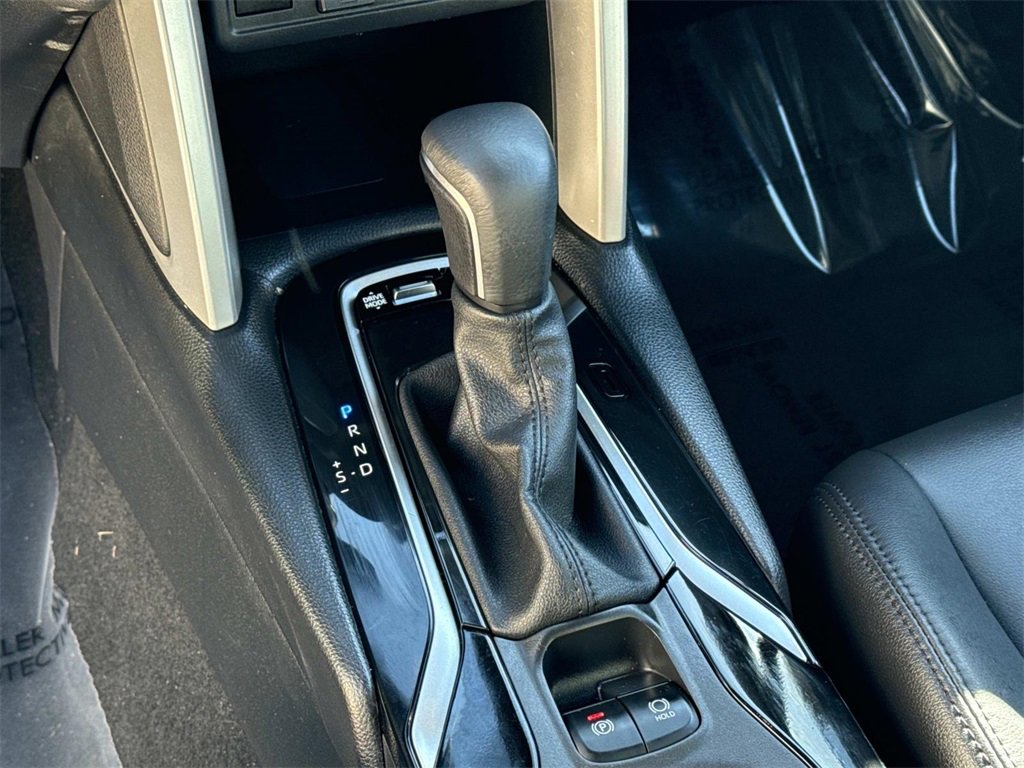 Used 2023 Toyota Corolla Cross XSE w/ Convenience Package image 25