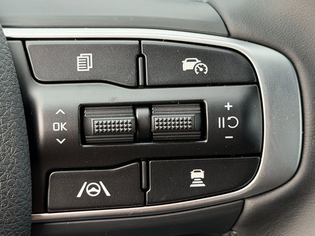 New 2026 Kia K5 GT image 25