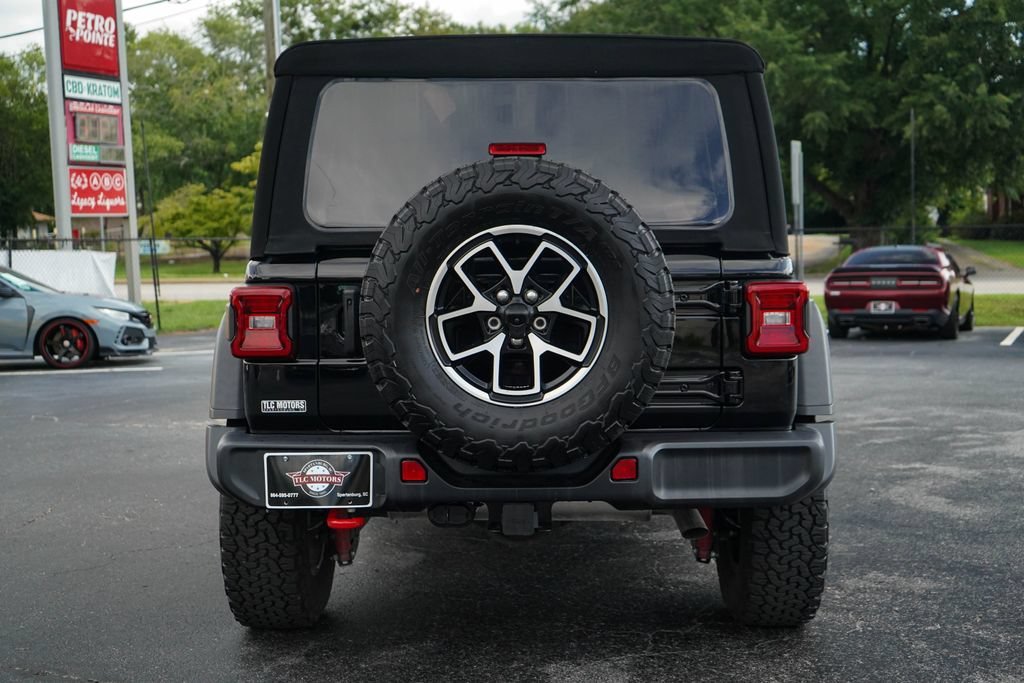 Used 2024 Jeep Wrangler Unlimited Rubicon w/ Technology Group AWD/4WD image 19