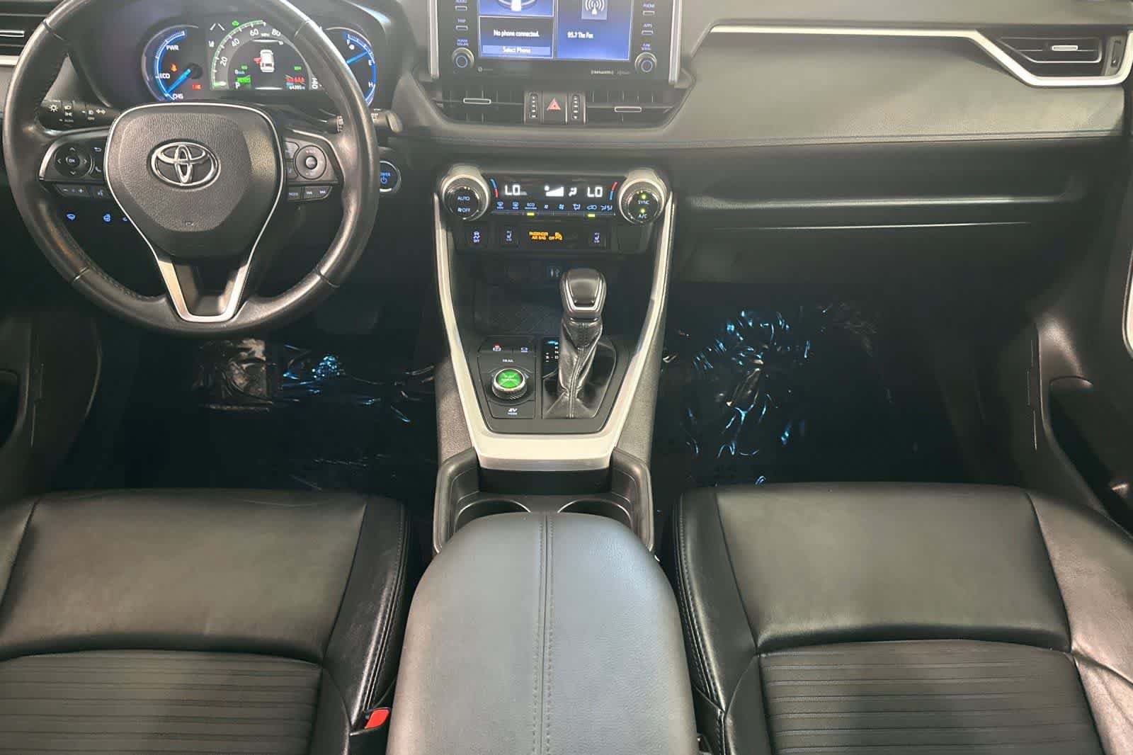 Used 2019 Toyota RAV4 XSE w/ XSE Weather Package AWD/4WD image 4