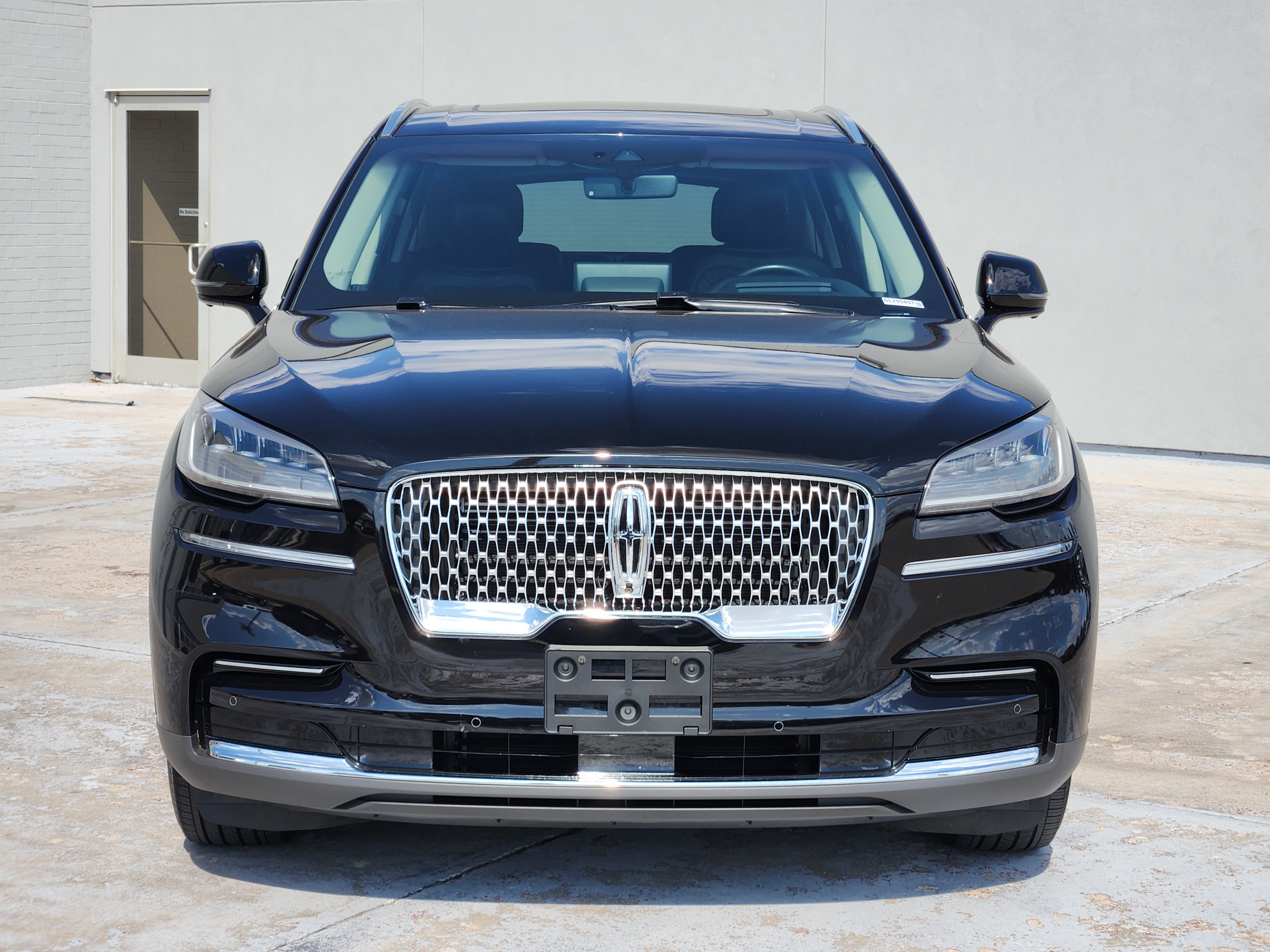 Used 2023 Lincoln Aviator Reserve w/ Equipment Group 201A RWD image 3