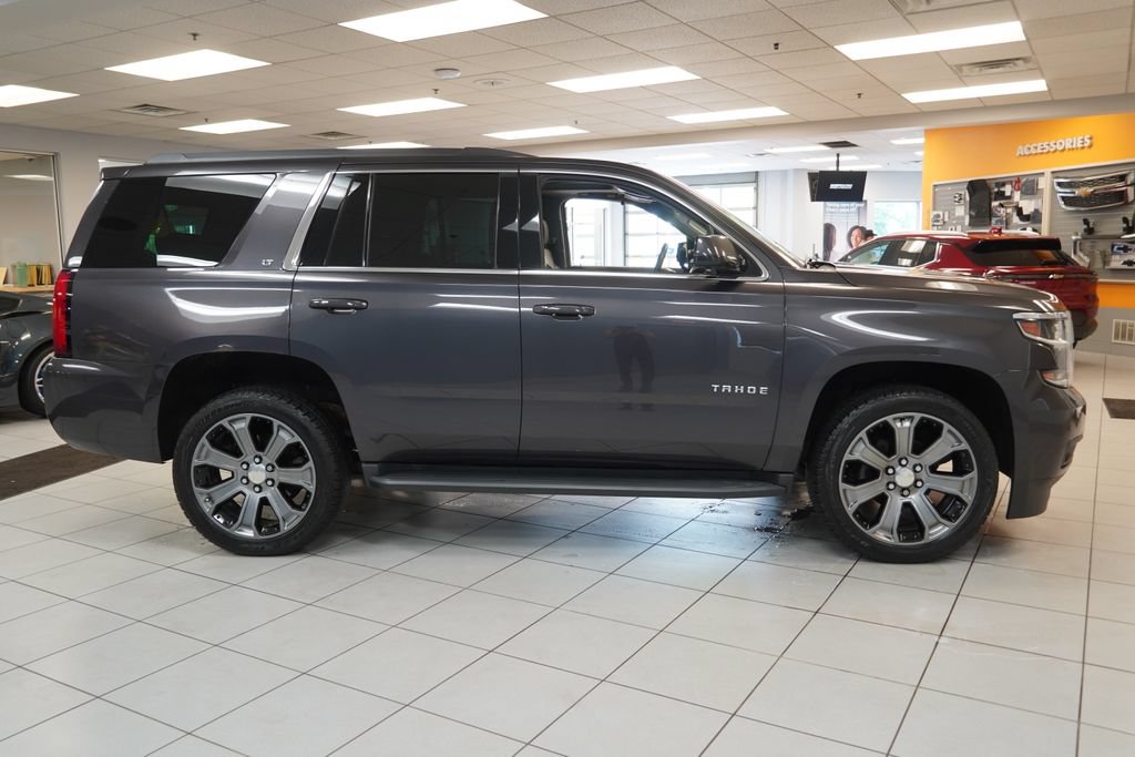 Used 2017 Chevrolet Tahoe LT w/ Luxury Package AWD/4WD image 16