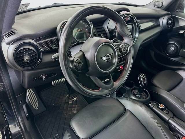 Used 2020 MINI Cooper S image 10