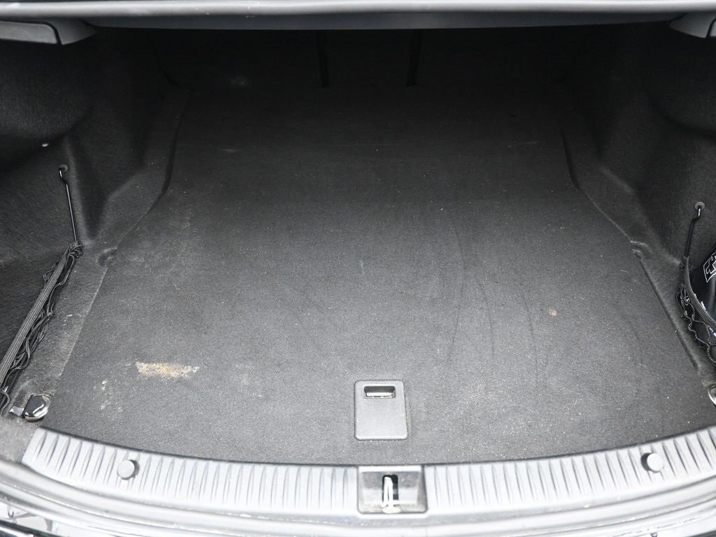 Used 2019 Mercedes-Benz C 300 Sedan image 2