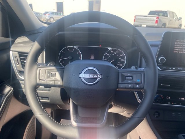 New 2026 Nissan Rogue SV w/ SV Premium Package image 15