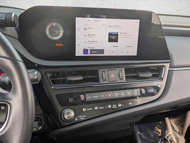 Used 2024 Lexus ES 350 w/ Accessory Package (Z1) FWD image 11