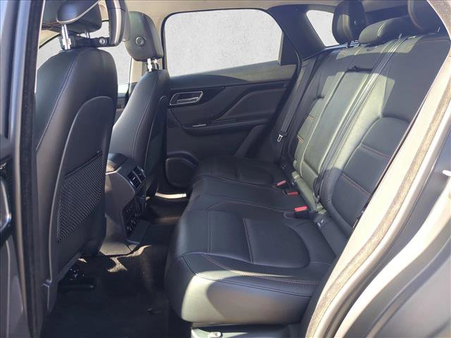 Used 2019 Jaguar F-PACE Prestige image 19