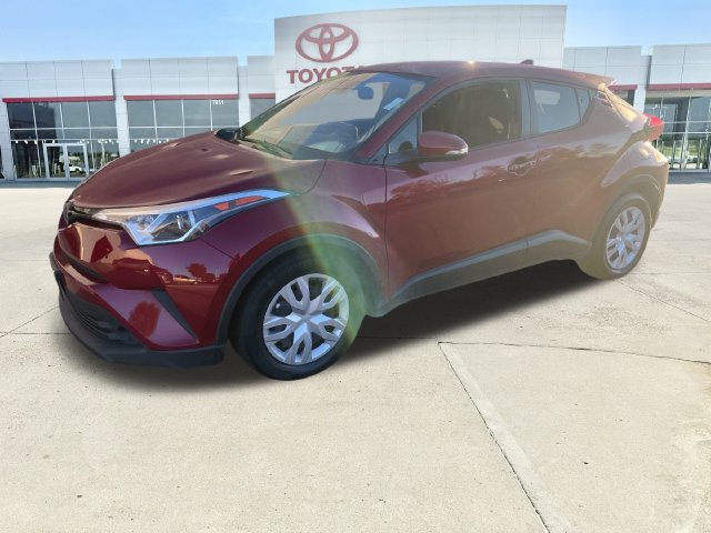 Used 2019 Toyota C-HR LE FWD image 7