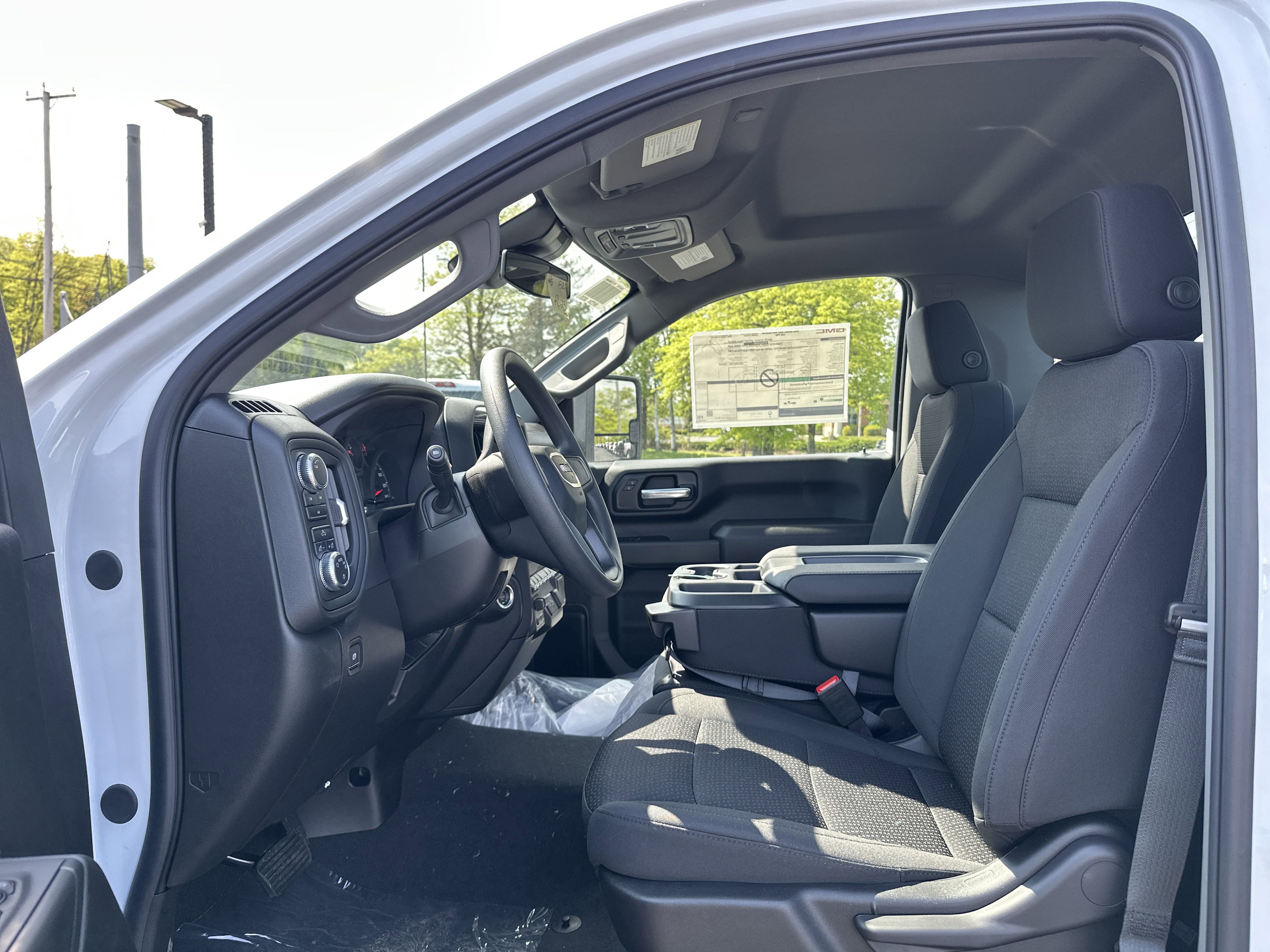 New 2025 GMC Sierra 2500 Pro image 12