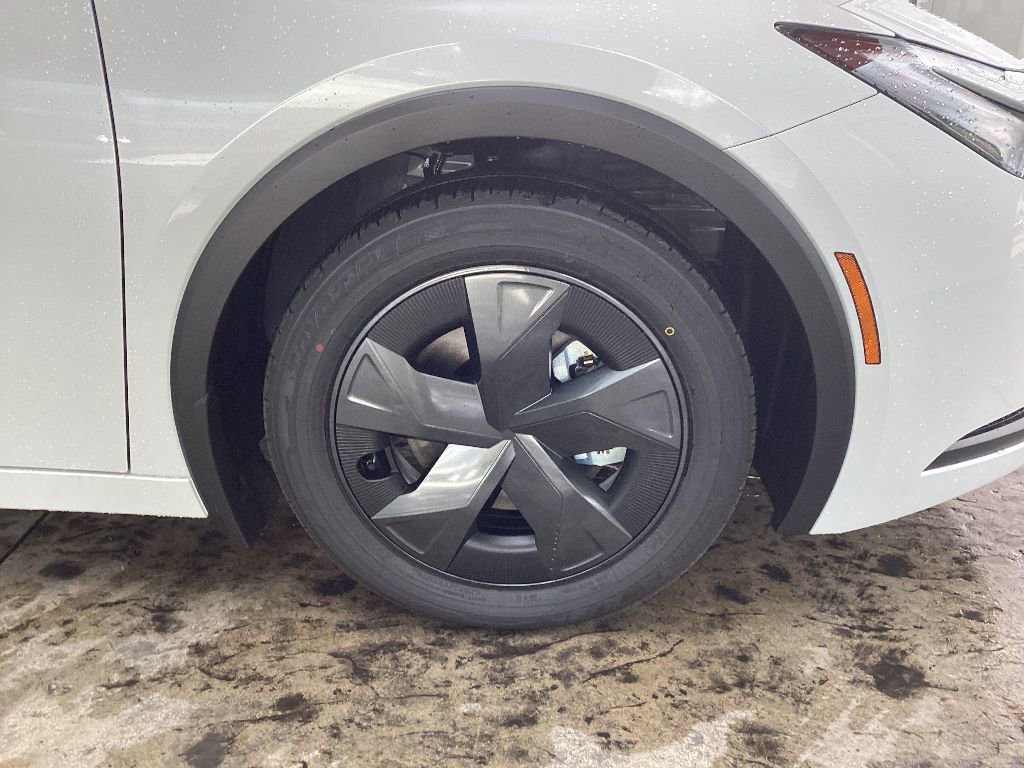 New 2026 Toyota Prius Plug-In Hybrid image 11