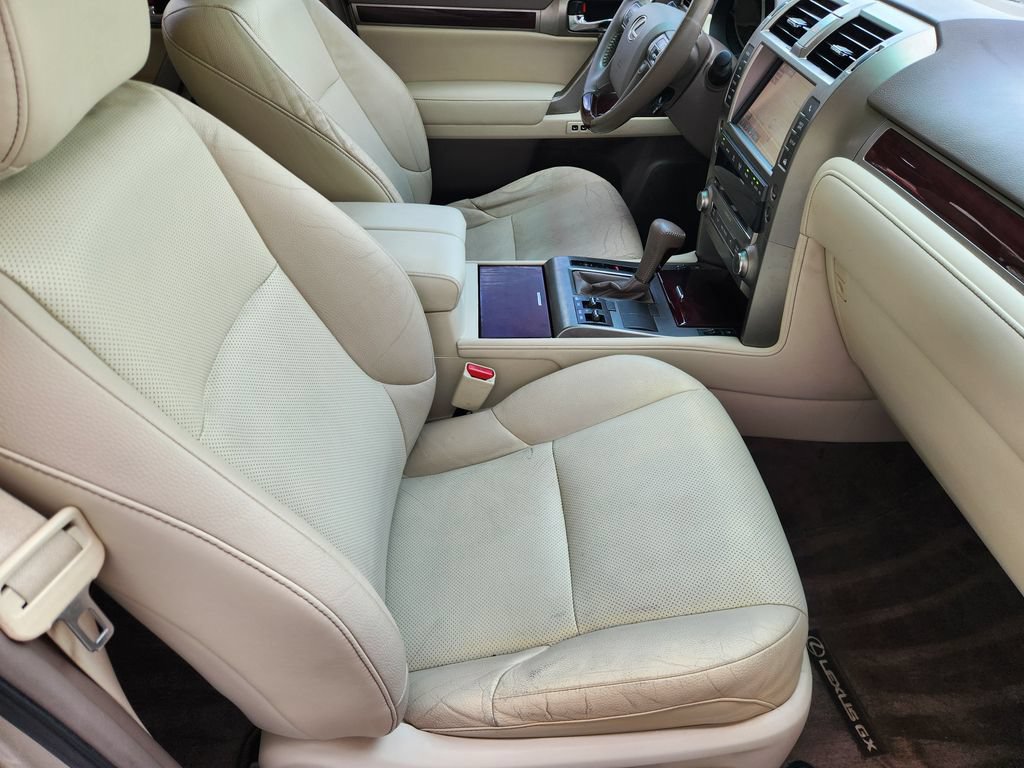 Used 2016 Lexus GX 460 w/ Premium Package AWD/4WD image 14