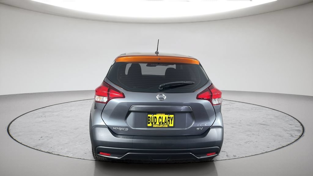 Used 2019 Nissan Kicks SV FWD image 4