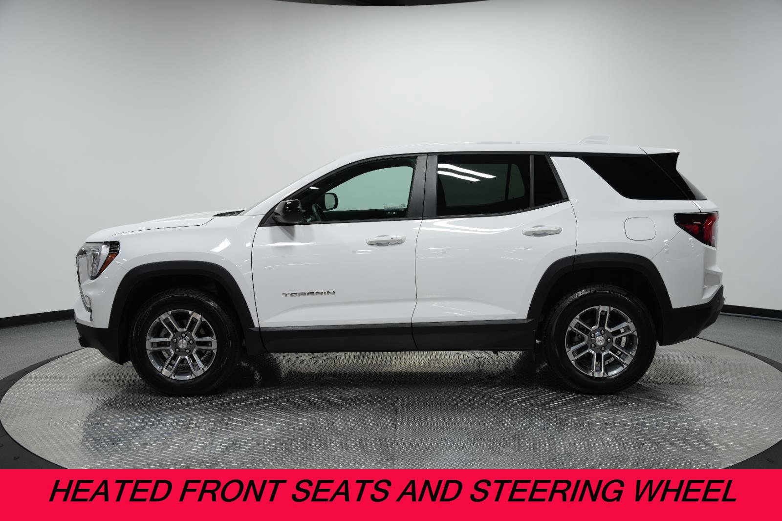 Used 2025 GMC Terrain Elevation image 5