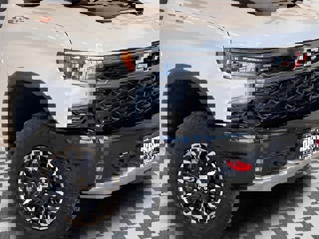 Certified 2024 Chevrolet Silverado 1500 ZR2 w/ Technology Package image 32