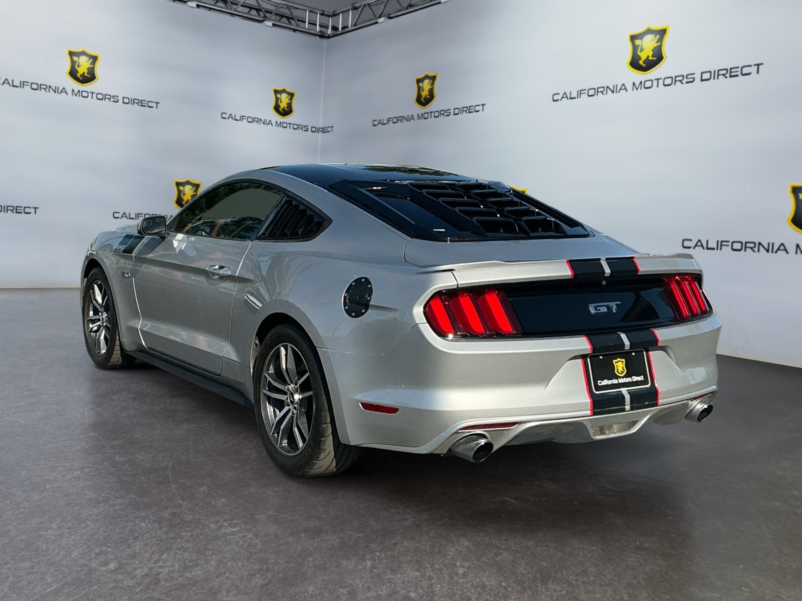 Used 2016 Ford Mustang GT RWD image 3