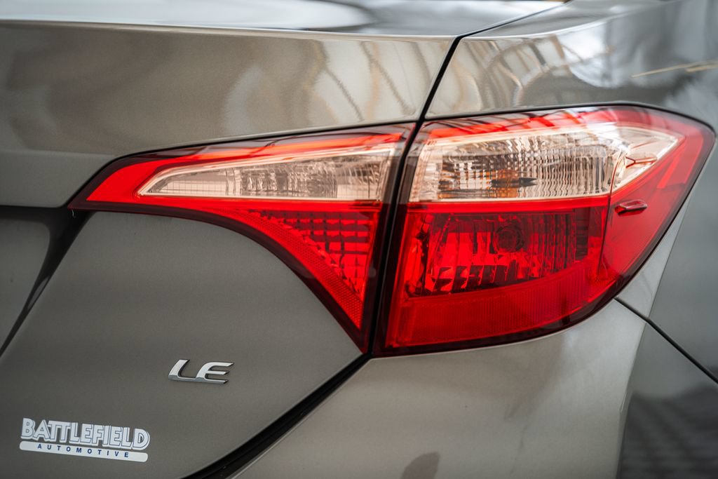 Used 2019 Toyota Corolla LE FWD image 8