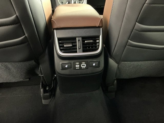 Used 2024 Subaru Outback Touring XT w/ Popular Package #2 AWD/4WD image 34