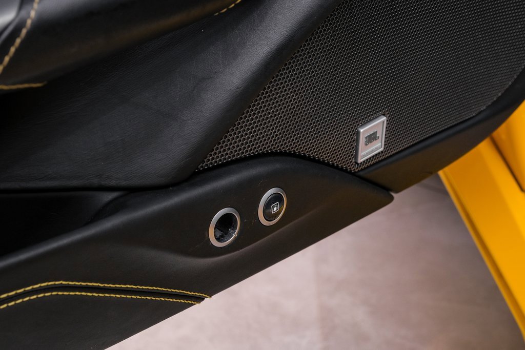 Used 2017 Ferrari 488 Spider image 38