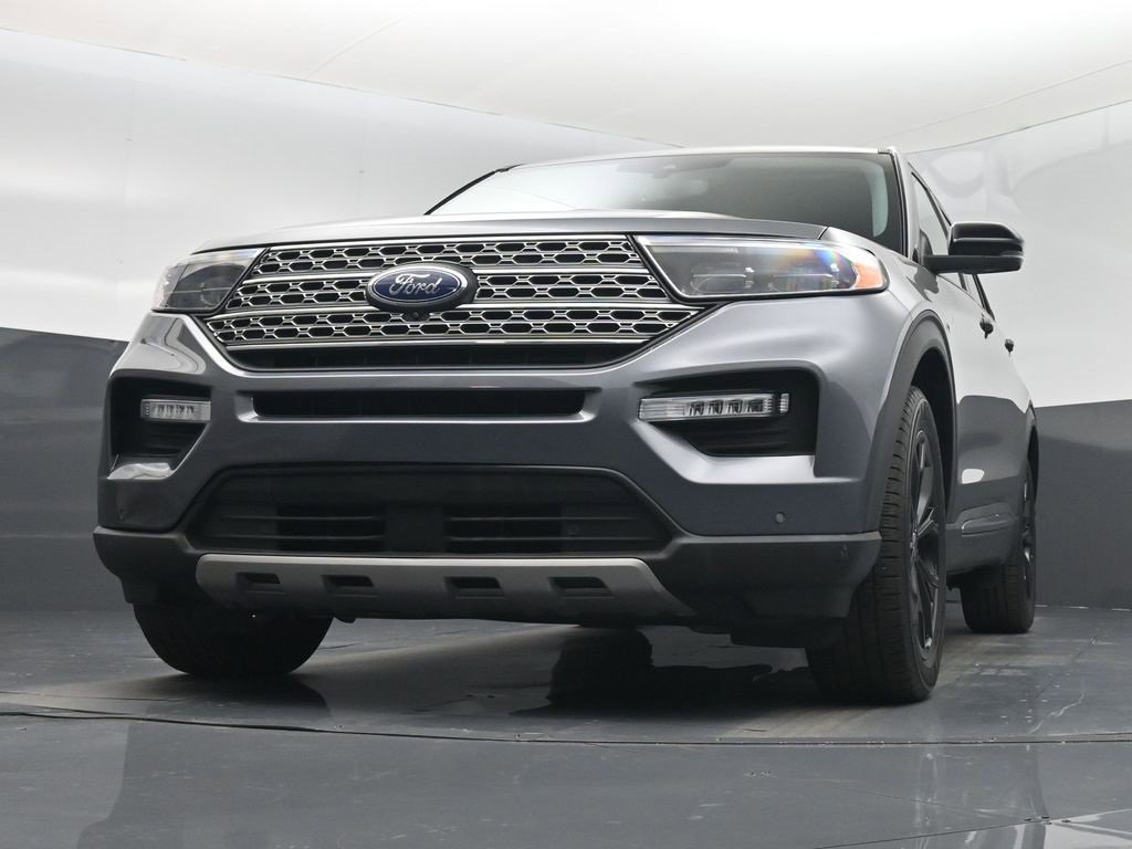 Used 2022 Ford Explorer Limited w/ Equipment Group 301A image 49