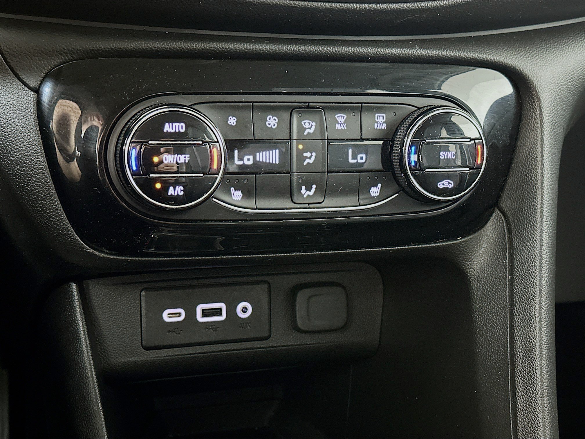 Used 2021 Buick Encore GX Select FWD image 15