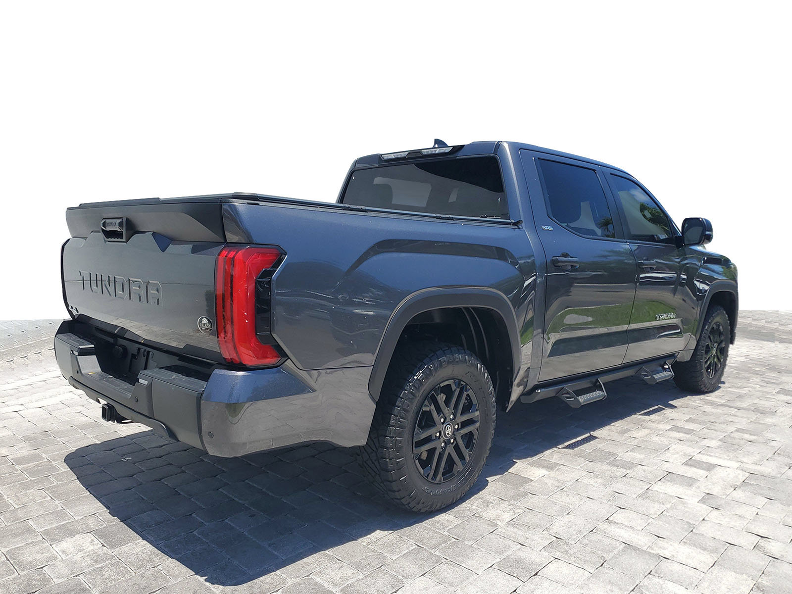Used 2025 Toyota Tundra SR5 w/ SR5 Convenience Package AWD/4WD image 6