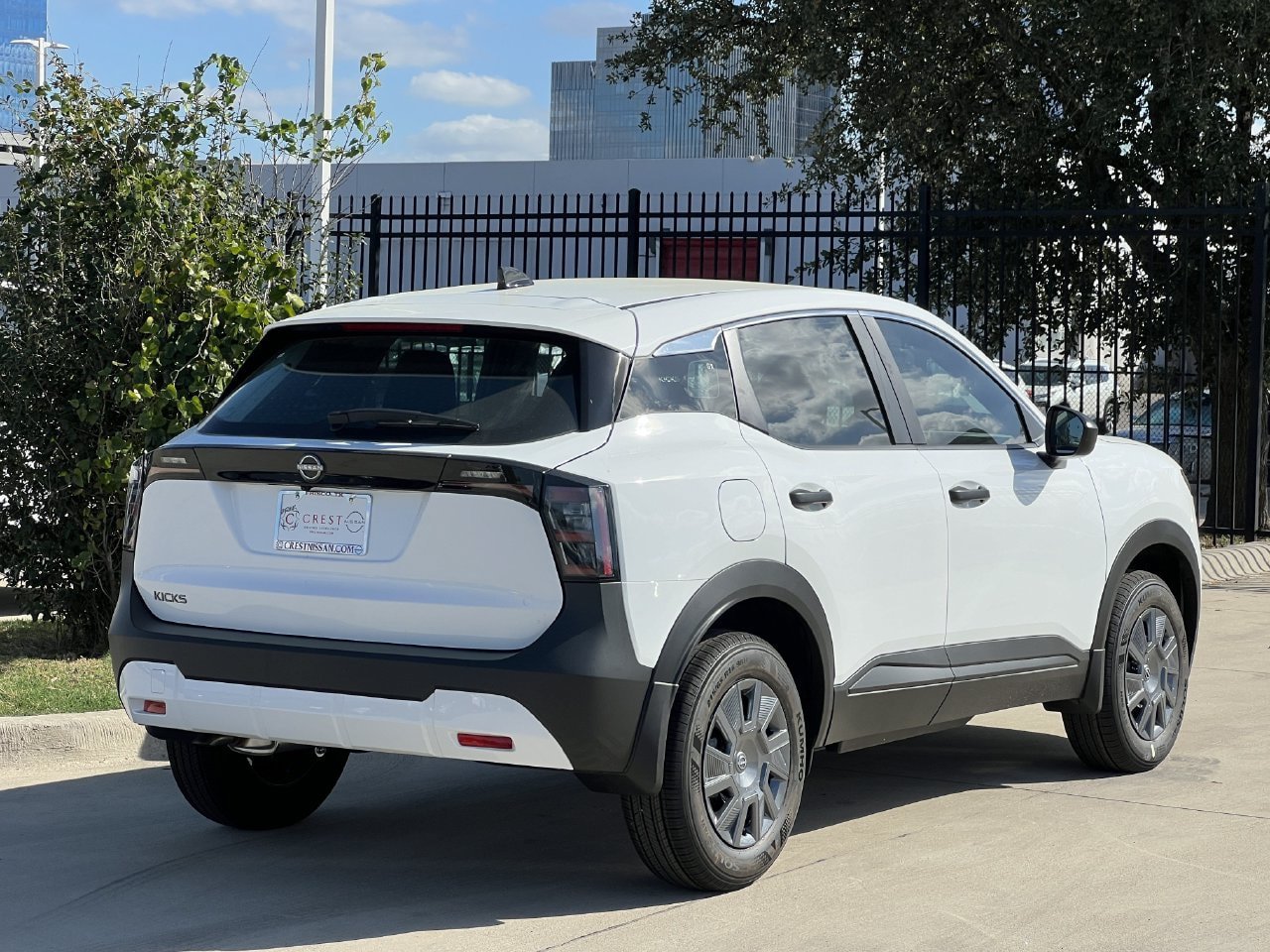 New 2027 Nissan Kicks S FWD image 4
