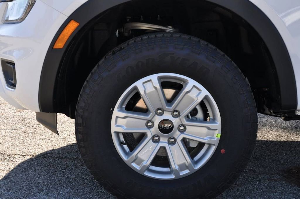 New 2025 Ford Ranger XL image 9