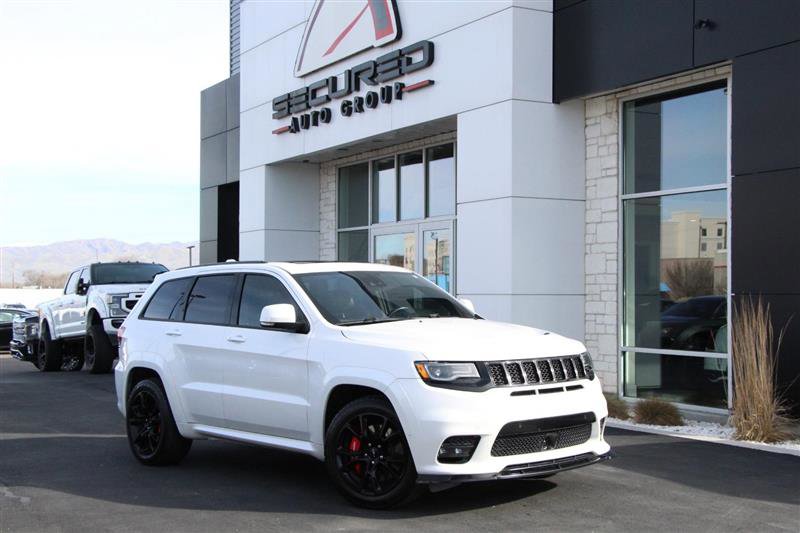 Used 2017 Jeep Grand Cherokee SRT image 3