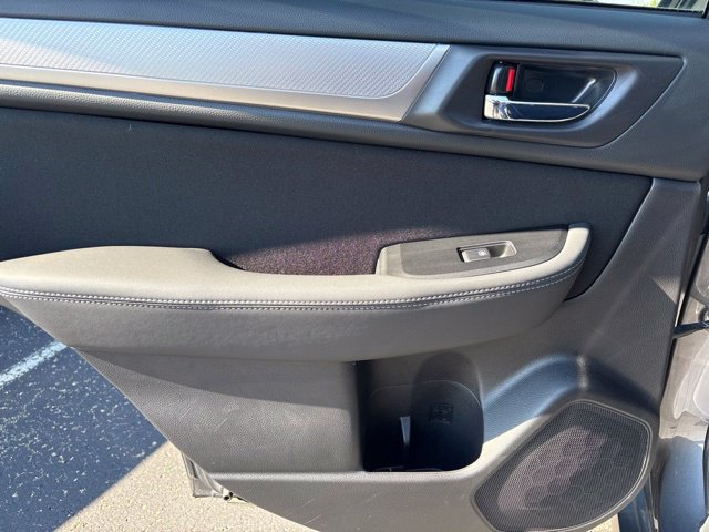 Used 2018 Subaru Outback 2.5i Premium AWD/4WD image 25