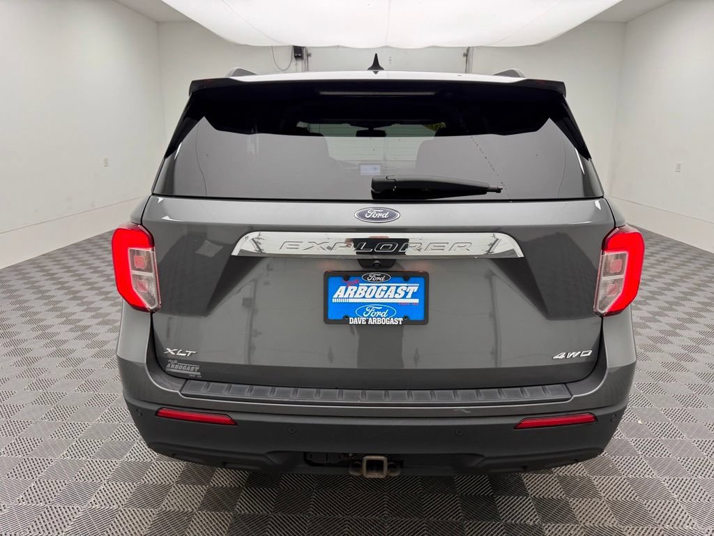 Used 2023 Ford Explorer XLT w/ Class IV Trailer Tow Package AWD/4WD image 10