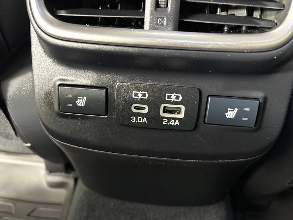 Used 2023 Subaru Outback Touring AWD/4WD image 34