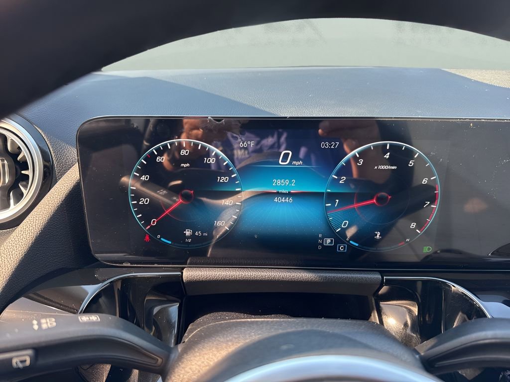 Used 2022 Mercedes-Benz GLA 250 4MATIC image 23