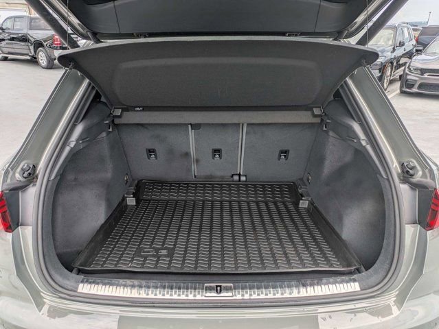 Used 2023 Audi Q3 2.0T Premium Plus AWD/4WD image 12