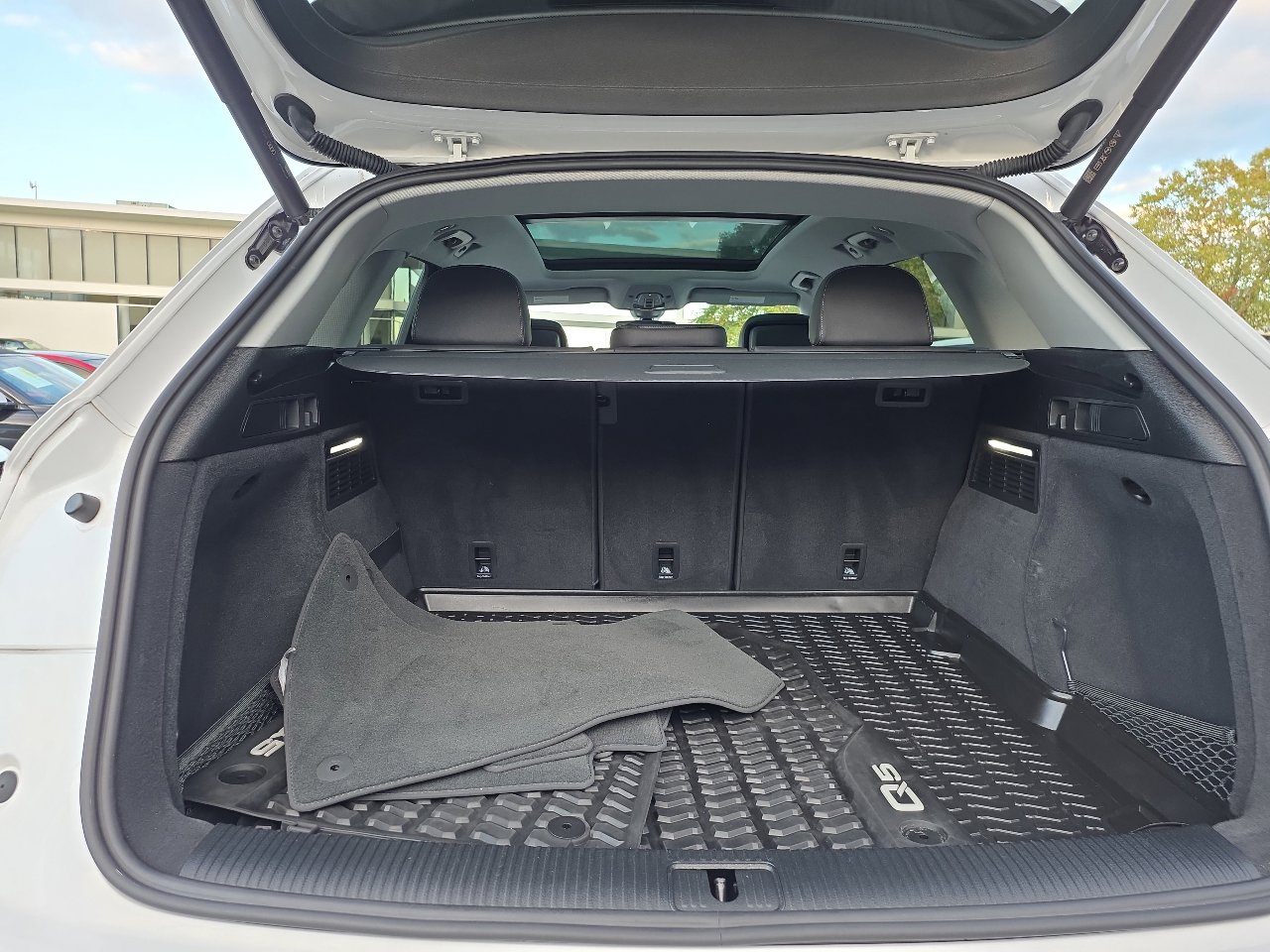 Used 2023 Audi Q5 2.0T Premium w/ Convenience Package image 74