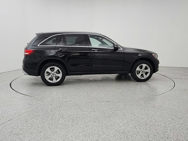 Used 2018 Mercedes-Benz GLC 300 4MATIC image 4