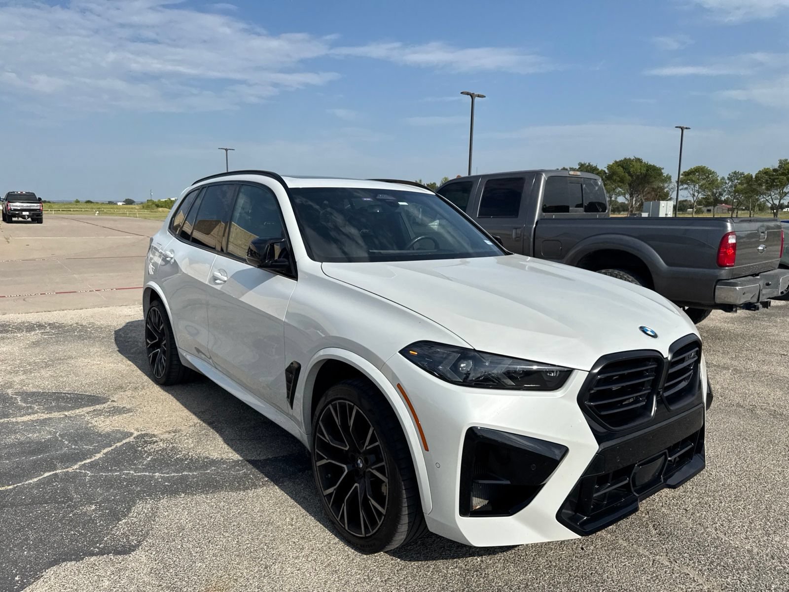 Used 2025 BMW X5 M Competition AWD/4WD image 3