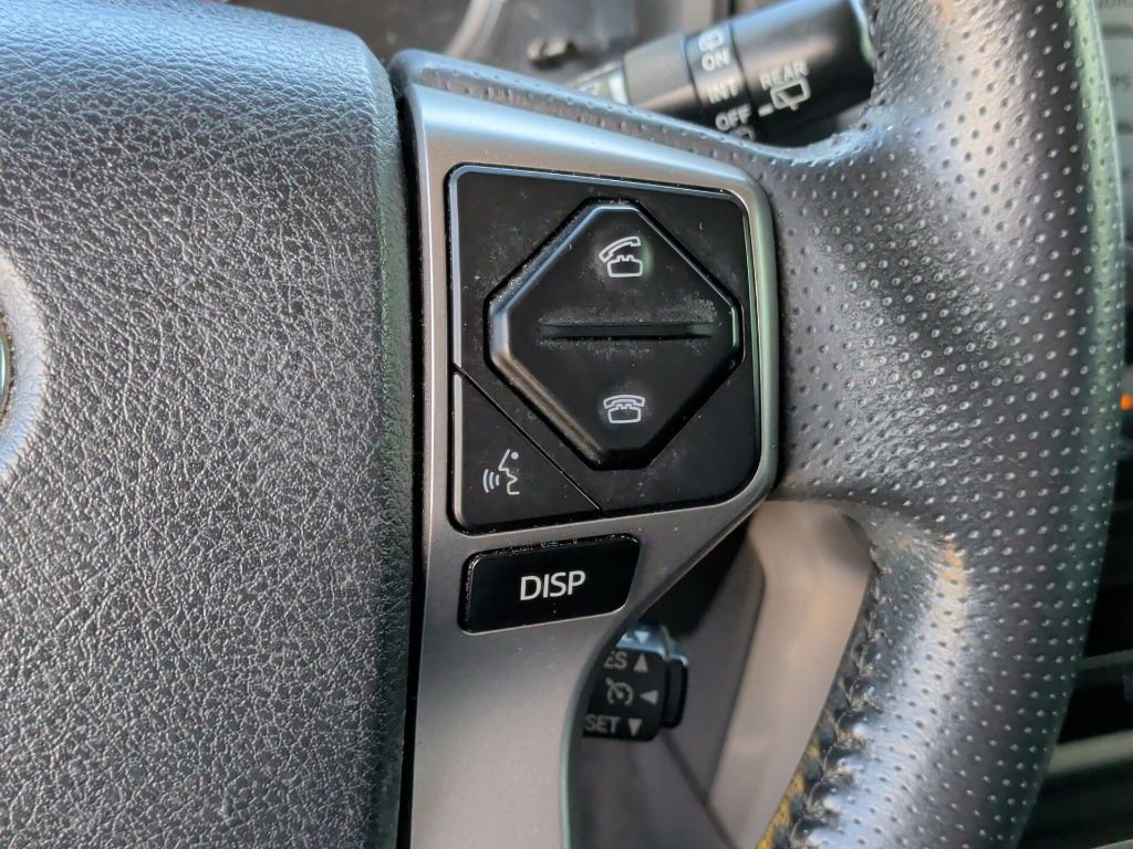 Used 2018 Toyota 4Runner SR5 Premium image 19