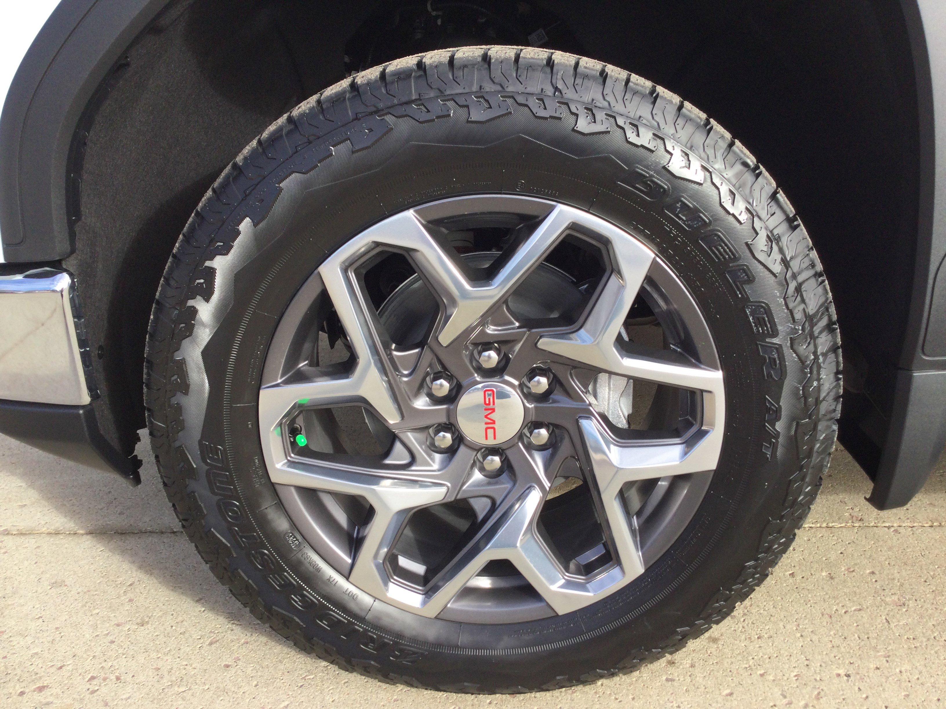 New 2026 GMC Sierra 1500 SLT w/ SLT Premium Plus Package image 7