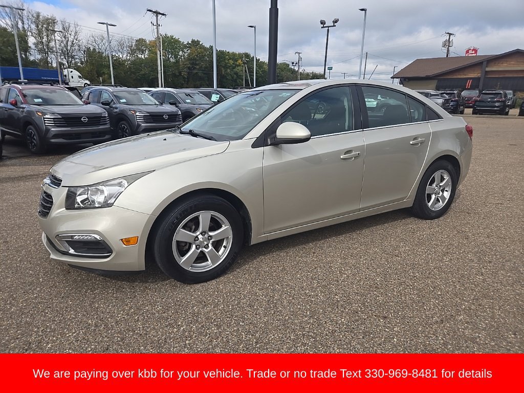 Used 2015 Chevrolet Cruze LT FWD image 3