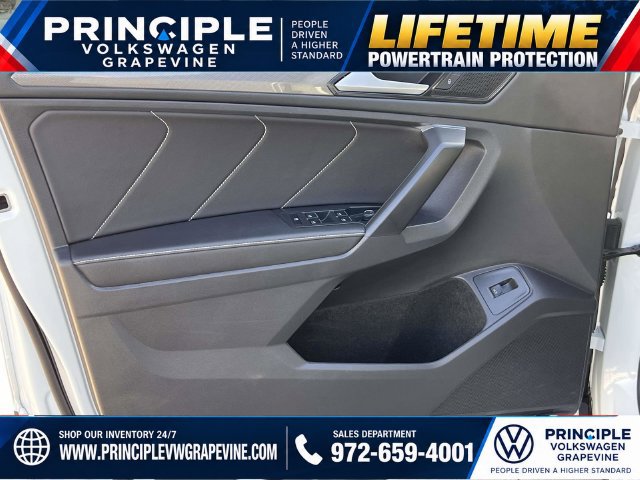 Used 2023 Volkswagen Tiguan SE R-Line FWD image 10