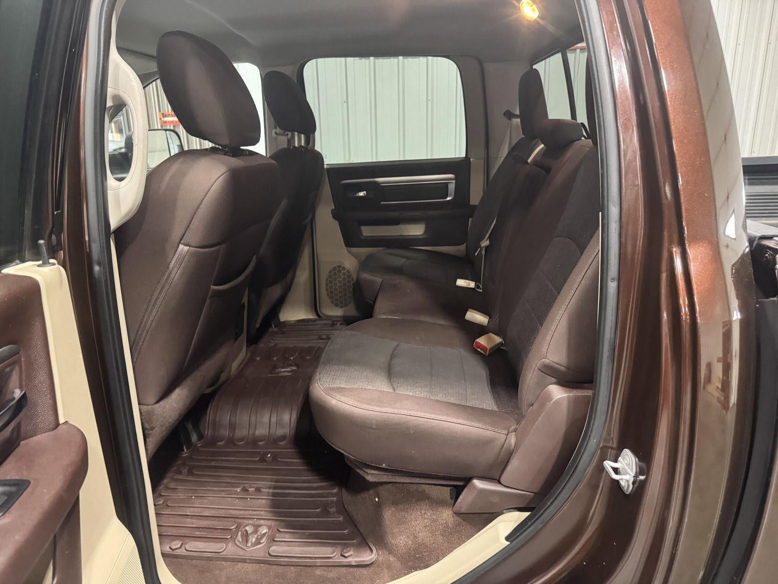 Used 2015 RAM 1500 Outdoorsman image 13