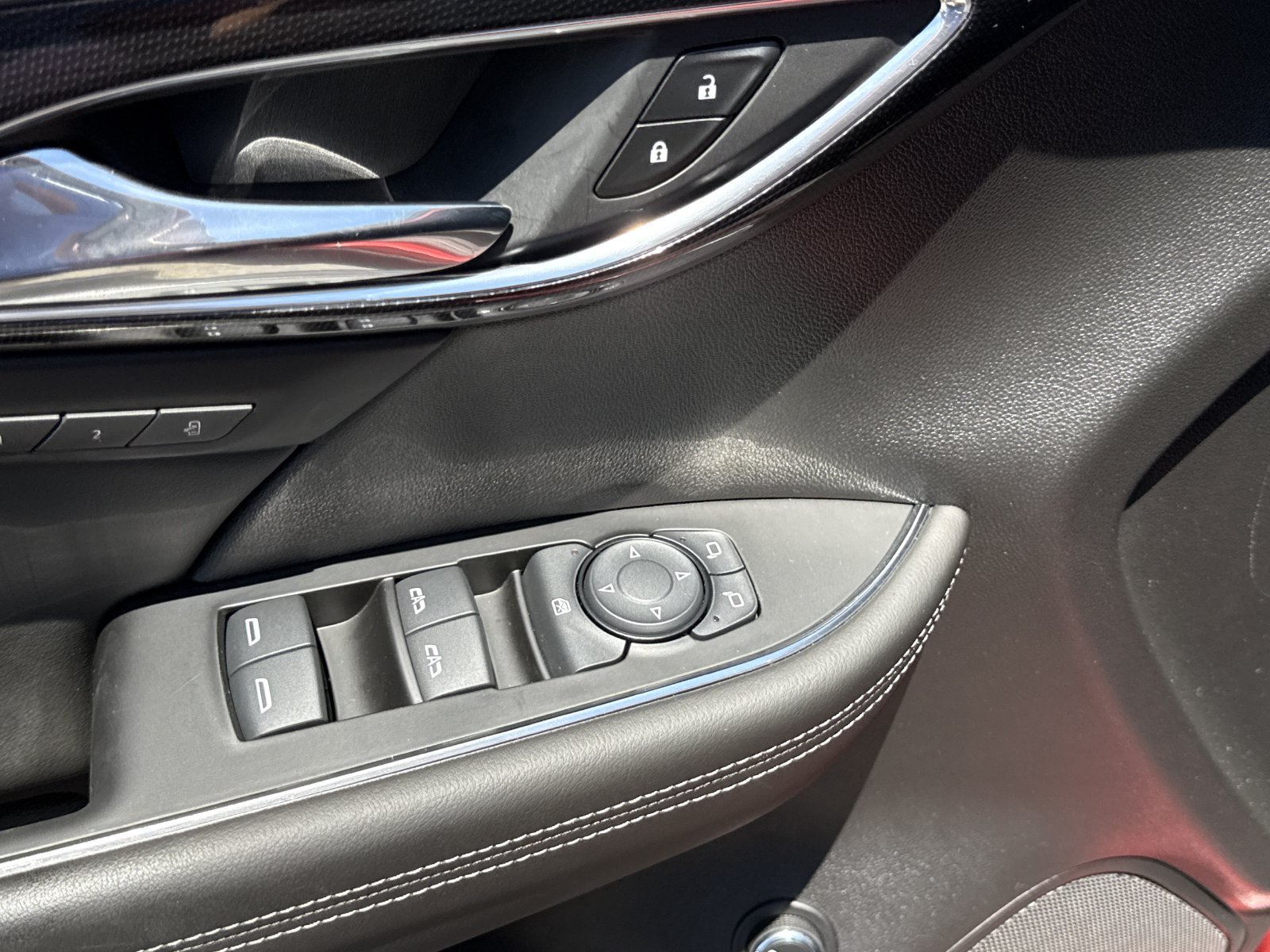 Used 2023 Buick Envision Essence w/ Sport Touring Package AWD/4WD image 15