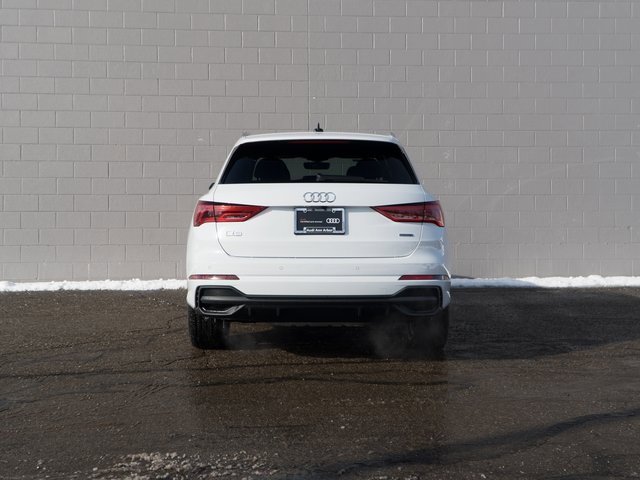 Certified 2025 Audi Q3 2.0T Premium w/ Convenience Package image 6