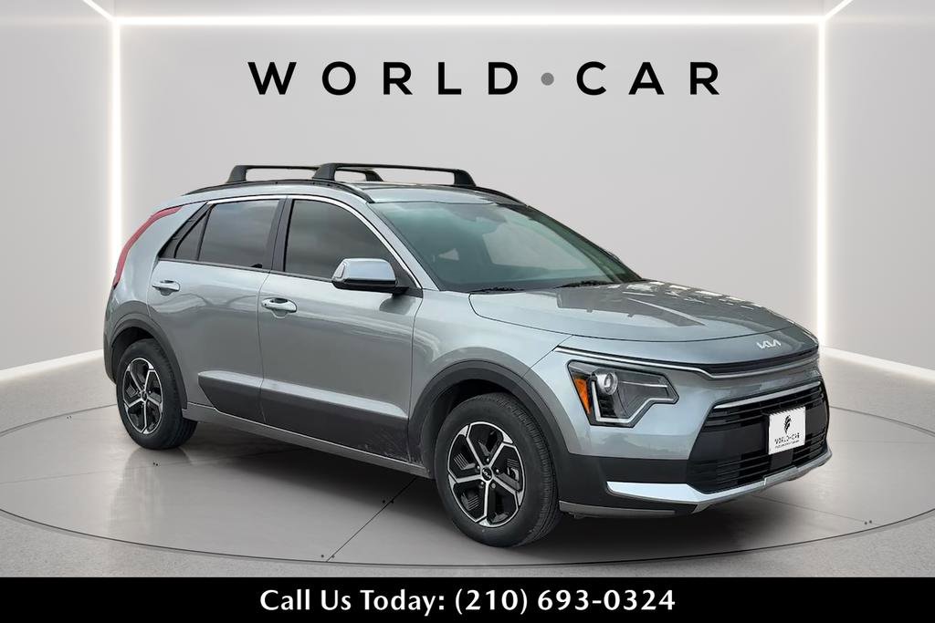 Certified 2025 Kia Niro EX FWD image 8
